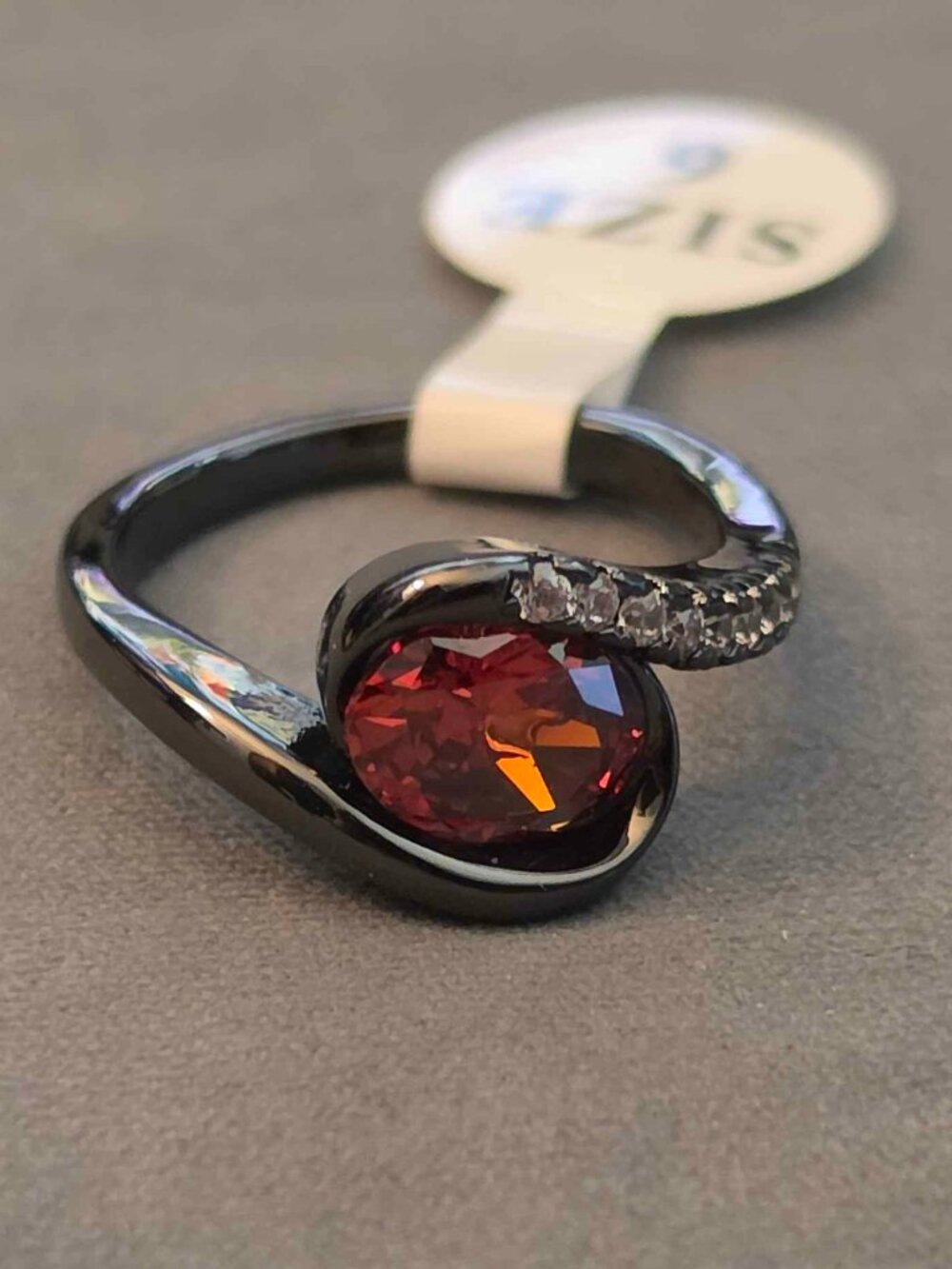 Fragrant Jewels Zombie Santa Ring